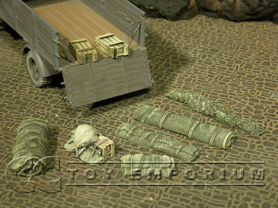 "RETIRED & BRAND NEW" Build-a-Rama 1:32 scale Hand Painted Tank Stowage Set (8 Piece Set)