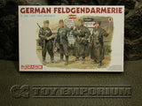 "BRAND NEW" Dragon 1:35 Scale WWII German "Feldgendarmerie + 2 Authentic Wooden Sign Posts" Model Kit