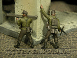"BRAND NEW" Custom Built - Hand Painted & Weathered 1:35 WWII German "NachtJager, Berlin, 1945" Soldier Set (2 Figure Set)