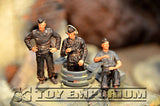 "BRAND NEW" Custom Built - Hand Painted & Weathered 1:35 WWII German "SS Panzer Crew - Smolensk" Set  (3 Figure Set)