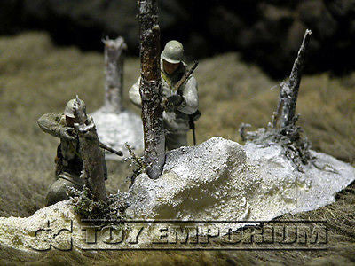 "RETIRED & BRAND NEW" Build-a-Rama 1:32 Hand Painted WWII Deluxe "Winter" War Torn Tree Terrain Set (3 Piece Set)