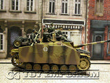 "RETIRED"  Forces Of Valor  German  Sturmgeschutz  III  Ausf. G  w/ 4  Soldiers