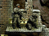 "BRAND NEW" Custom Built - Hand Painted & Weathered 1:35 WWII German Winter Sniper Team Set (2 Figure Set)