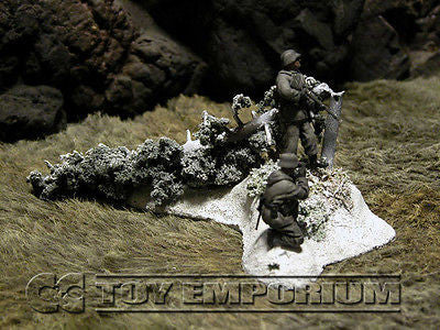 "RETIRED & BRAND NEW" Build-a-Rama 1:32 Hand Painted WWII Deluxe "Winter" Blasted Tree Terrain Set