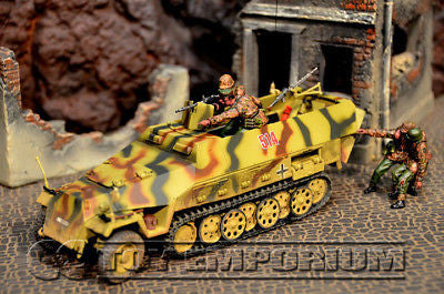 "RETIRED"  Forces Of Valor 1:32 Scale WWII German Sd. Kfz.251/1 Hanomag