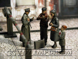 "BRAND NEW" Custom Built - Hand Painted & Weathered 1:35 WWII German Check Point Soldier Set w/ Gate & Guard Post (6 Figure Set)