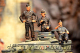 "BRAND NEW" Custom Built - Hand Painted & Weathered 1:35 WWII German "SS Panzer Crew - Smolensk" Set  (3 Figure Set)