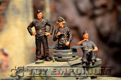 "BRAND NEW" Custom Built - Hand Painted & Weathered 1:35 WWII German "SS Panzer Crew - Smolensk" Set  (3 Figure Set)