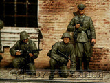 "BRAND NEW" Custom Built - Hand Painted & Weathered 1:35 WWII German "LAH Division" Soldier Set (4 Figure Set)