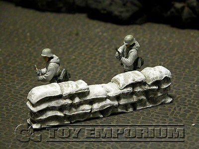 "RETIRED & BRAND NEW" Build-a-Rama 1:32 Hand Painted WWII "Winter" Sandbag Wall Straight Section