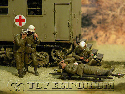 "BRAND NEW" Custom Built - Hand Painted & Weathered 1:35 WWII Deluxe German "Medical Troops - Africa"  Soldier Set (4 Figure Set)