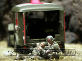 "RETIRED" Forces Of Valor 1:32 WWII US 4 x 4 Ambulance