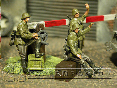 "BRAND NEW" Custom Built & Hand Painted 1:35 WWII German Check Point Soldier Set (3 Figure Set)