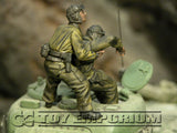 "BRAND NEW" Custom Built & Hand Painted 1:35 WWII US Tank Bail Out Soldier Set (2 Figure Set)