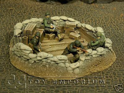 "RETIRED & BRAND NEW" Build-a-Rama 1:32 Hand Painted WWII Sandbag Pit Ruin
