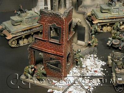"RETIRED & BRAND NEW" Build-a-Rama 1:32 Hand Painted WWII Deluxe 2 Story City Building Ruin