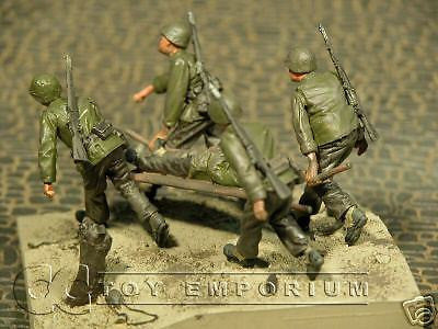 "BRAND NEW" Custom Built & Hand Painted 1:35 WWII US Stretcher Team Diorama Set (5 Figure Set)
